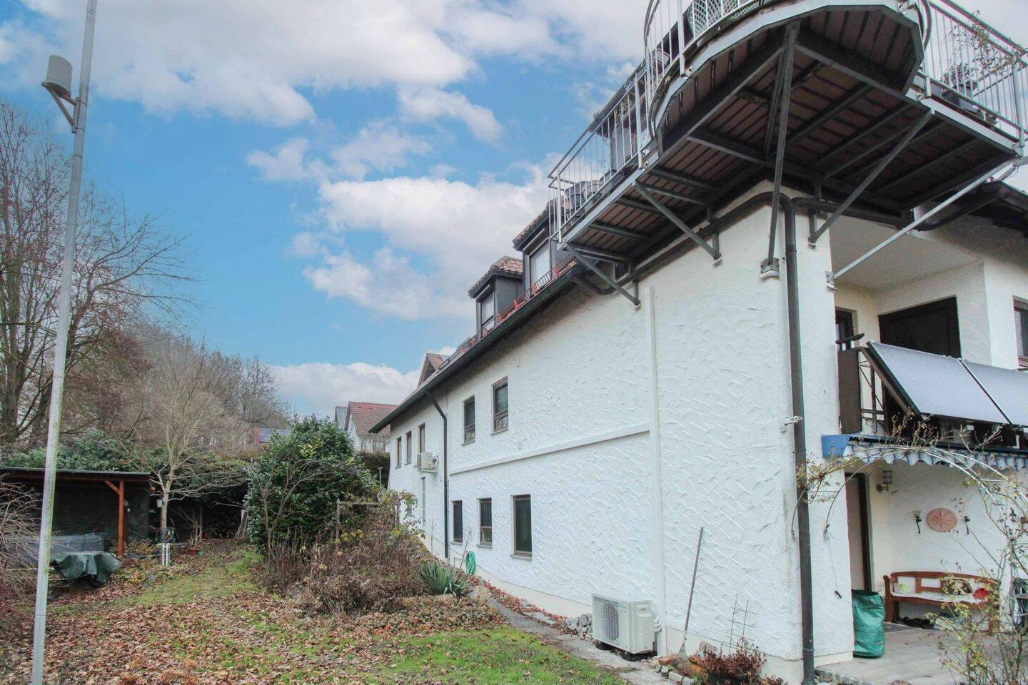 Immobilie in Haag an der Amper - Großzügiges Zweiparteienhaus mit Gewerbeeinheit - insgesamt ca. 389 m² Fläche - Bild 0