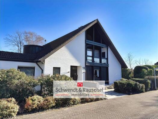 Einfamilienhaus zum Kauf 1.098.000 € 5,5 Zimmer 264 m² 964 m² Grundstück frei ab sofort Friedrichsdorf 61381