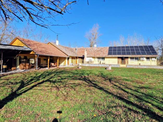 Bauernhof zum Kauf 184.000 € 153 m² 5.154 m² Grundstück Orgovány 6077