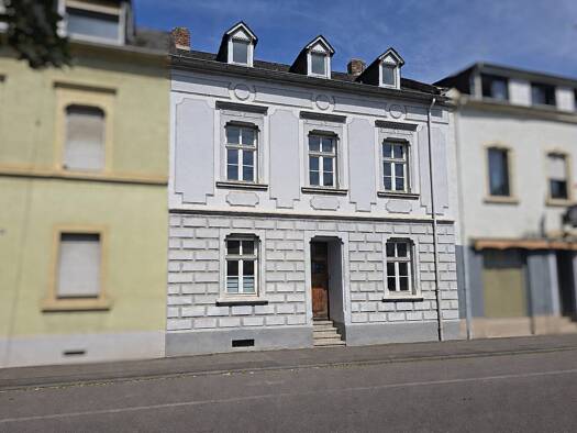 Reihenmittelhaus zum Kauf 299.000 € 8 Zimmer 130 m² 368 m² Grundstück Konz Konz 54329