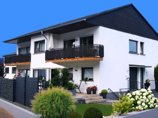 Einfamilienhaus zum Kauf provisionsfrei 590.000 € 7 Zimmer 260 m² 500 m² Grundstück Kues Bernkastel-Kues 54470