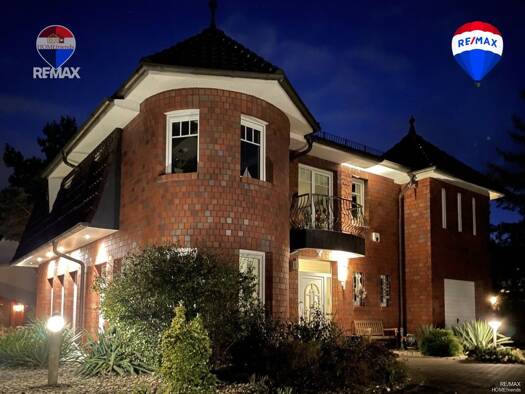 Villa zum Kauf provisionsfrei 858.000 € 4 Zimmer 185 m² 644 m² Grundstück Pausin Falkensee 14621