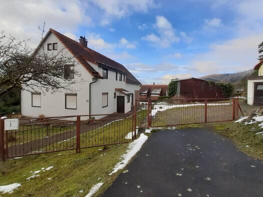 Einfamilienhaus zum Kauf provisionsfrei 285.000 € 5 Zimmer 141,4 m² 836 m² Grundstück Suhl 98529