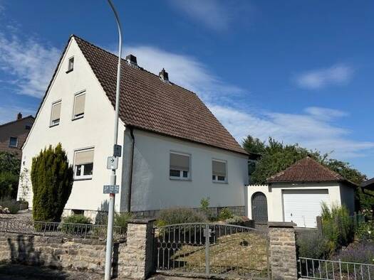 Einfamilienhaus zum Kauf 339.000 € 6 Zimmer 180 m² 1.224 m² Grundstück Unterlauter Lautertal 96486