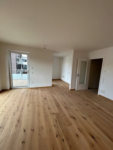 Wohnung zur Miete 965 € 2 Zimmer 64,3 m² 1. Geschoss frei ab sofort Deggendorf Deggendorf 94469