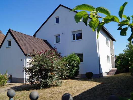 Mehrfamilienhaus zum Kauf 499.000 € 6 Zimmer 159 m² 681 m² Grundstück Roßtal Roßtal 90574