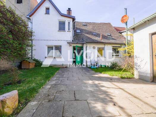 Reihenmittelhaus zum Kauf 65.000 € 5 Zimmer 133,6 m² 557 m² Grundstück Calbe Calbe (Saale) 39240