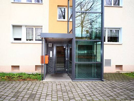 Wohnung zur Miete 325 € 3 Zimmer 61,8 m² 1. Geschoss frei ab sofort Novalisstraße 20 Lutherstadt Eisleben Eisleben 06295
