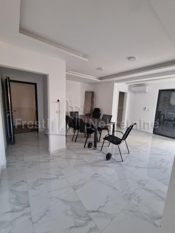 Wohnung zum Kauf 160.000 € 3 Zimmer 60 m²<br/>Wohnfläche 1.<br/>Geschoss Zadar center