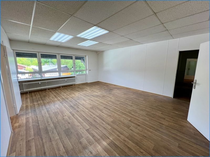 Bürogebäude zur Miete provisionsfrei 1.750 € 6 Zimmer 164 m²<br/>Bürofläche Further Bahnhofstraße 9 Oberhaching Oberhaching 82041