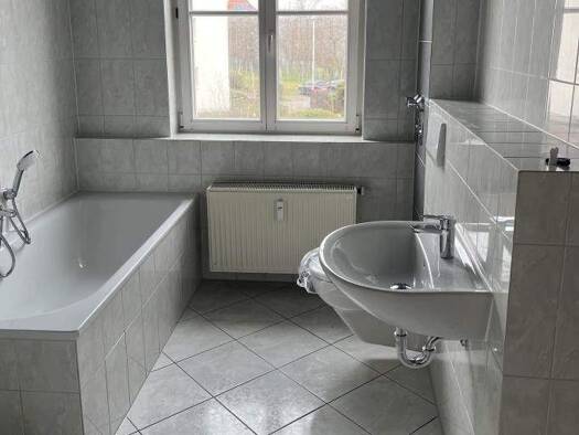 Wohnung zur Miete 540 € 3 Zimmer 78,8 m² Gröba Riesa 01591