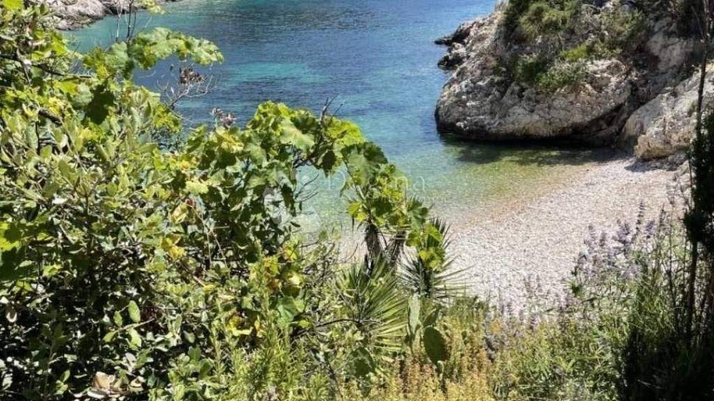 Land-/Forstwirtschaft zum Kauf 43.615 € Solta