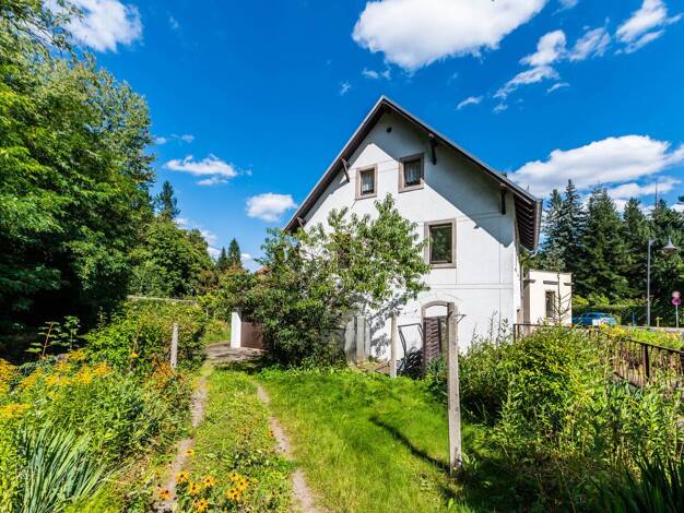 Einfamilienhaus zum Kauf als Kapitalanlage geeignet 149.500 € 5 Zimmer 153 m² 780 m² Grundstück Bad Gottleuba Bad Gottleuba-Berggießhübel 01816