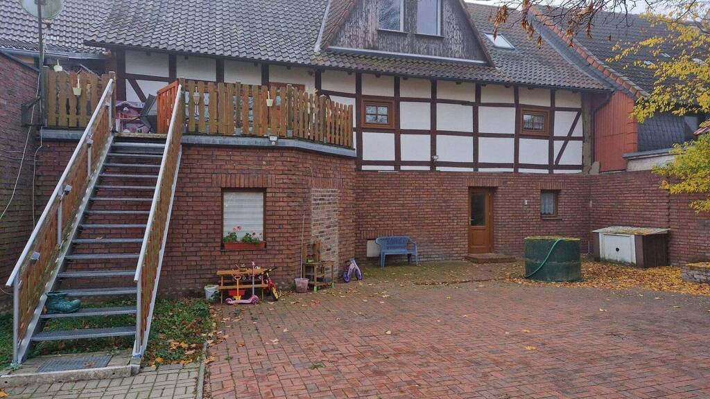 Mehrfamilienhaus zum Kauf als Kapitalanlage geeignet 165.000 € 275 m² 750 m² Grundstück Calvörde 39359