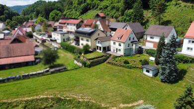 Einfamilienhaus zum Kauf 235.000 € 5 Zimmer 113,6 m² 1.776 m² Grundstück frei ab sofort Hirschbach Hirschbach 92275