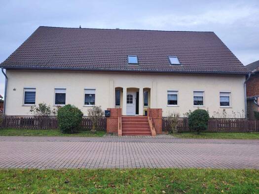 Bauernhaus zum Kauf 320.000 € 10 Zimmer 187 m² 1.629 m² Grundstück frei ab 30.09.2026 Hohenselchow Hohenselchow-Groß Pinnow 16306