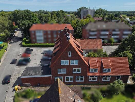 Mehrfamilienhaus zum Kauf 345.000 € 15 Zimmer 337,7 m² 693 m² Grundstück Herrentor Emden 26725
