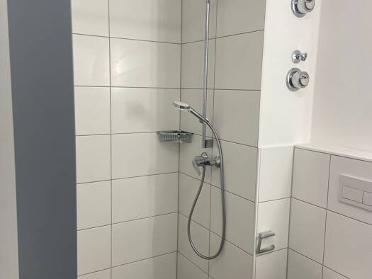 Studio zur Miete 560 € 1 Zimmer 26 m² Geschoss 3/4 frei ab sofort Hochfeld Augsburg 86159