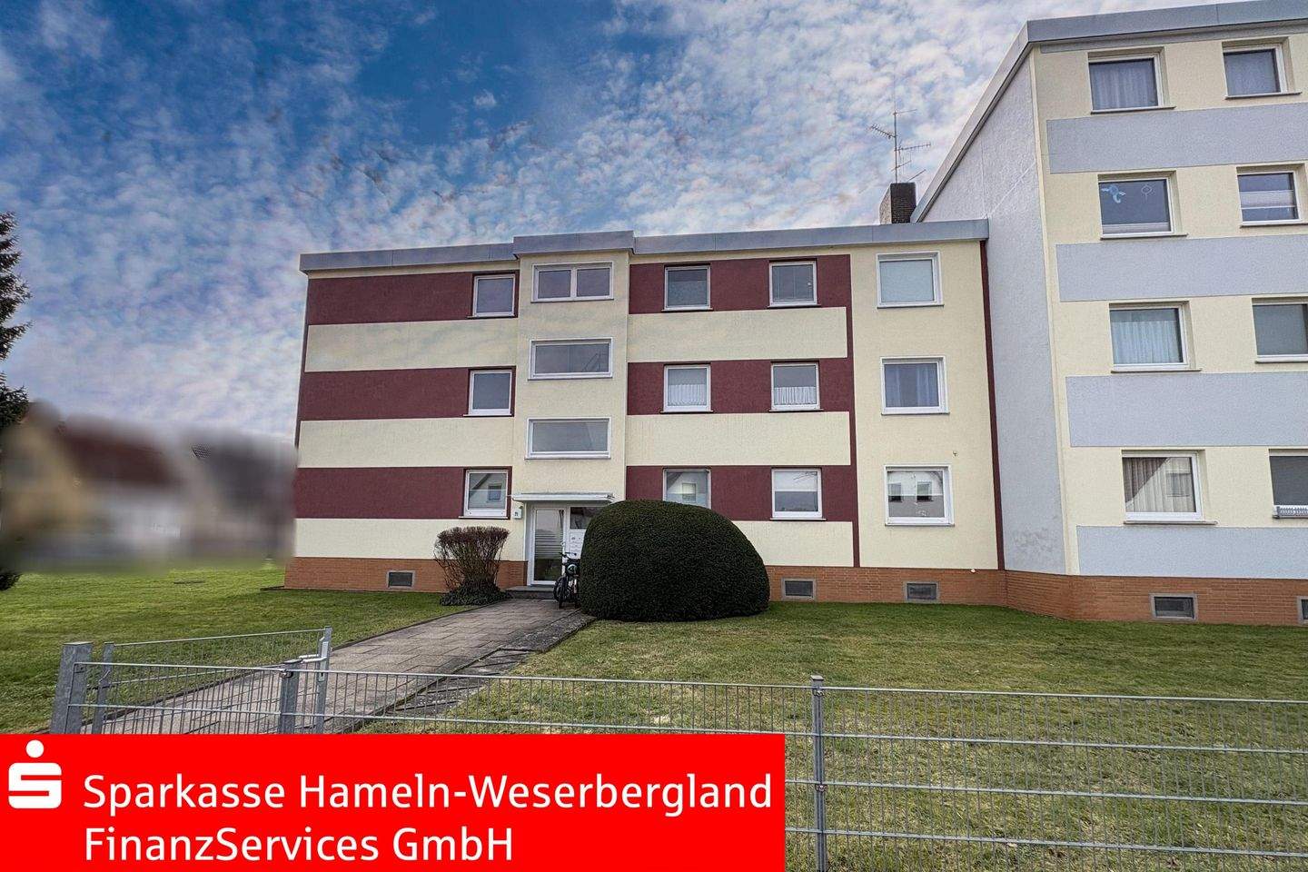 Immobilie in Emmerthal - Attraktive 2-Zimmer-Wohnung mit großem Balkon - Bild 0