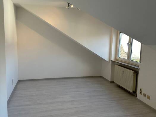 Wohnung zur Miete 350 € 1 Zimmer 20 m² 2 Geschosse frei ab 01.12.2026 Liederbach Liederbach 65835