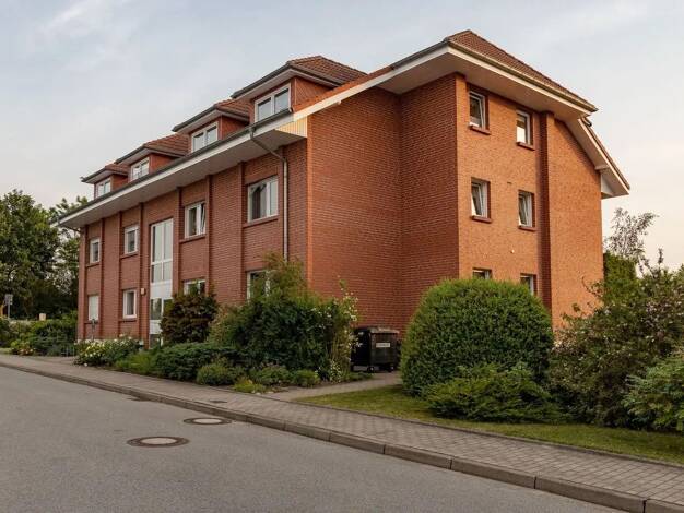 Wohnung zur Miete 520 € 2 Zimmer 61,3 m² 3 Geschosse frei ab sofort Fritscheshof Neubrandenburg 17036