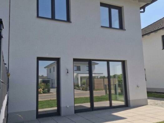 Doppelhaushälfte zum Kauf 389.000 € 116 m² Wiener Neustadt 2700