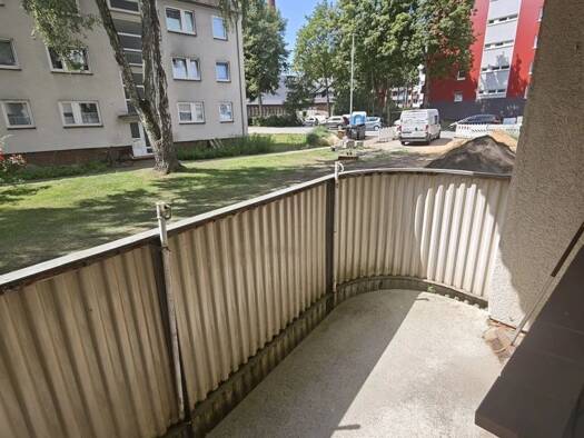 Wohnung zur Miete 378 € 1 Zimmer 30,2 m² Schlurrehm 8 Elmshorn 25336