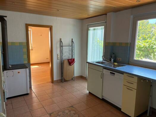 Einfamilienhaus zur Miete 1.750 € 5,5 Zimmer 145 m² 303 m² Grundstück frei ab sofort Magstadt Magstadt 71106
