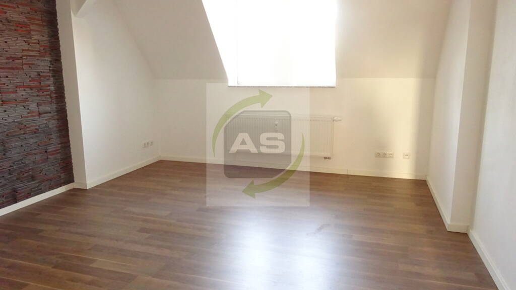 Wohnung zur Miete 365 € 3 Zimmer 71,4 m² 4. Geschoss Franz-Mehring-Straße 68 Pölbitz Zwickau 08058