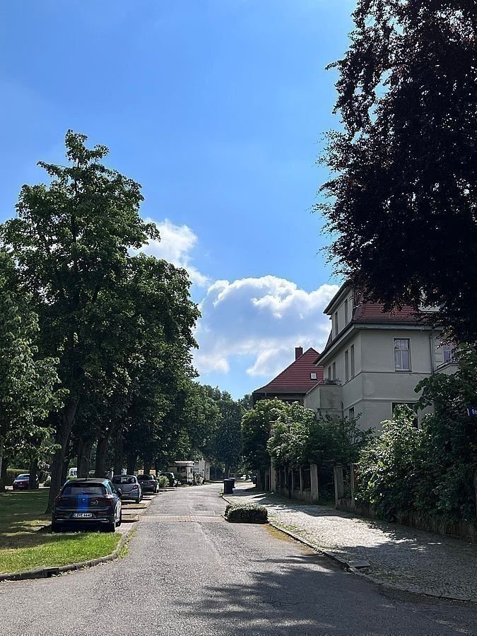 Einfamilienhaus zum Kauf provisionsfrei 2.499.000 € 15 Zimmer 350 m²<br/>Wohnfläche 537 m²<br/>Grundstück ab sofort<br/>Verfügbarkeit Markkleeberg Markkleeberg 04416