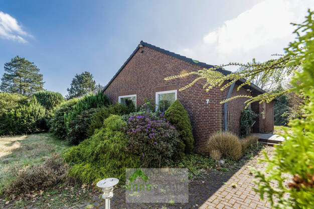 Einfamilienhaus zum Kauf 950.000 € 6 Zimmer 999 m² Grundstück frei ab sofort Sasel Hamburg 22393