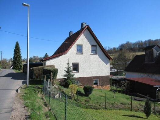Einfamilienhaus zum Kauf 162.000 € 6 Zimmer 111,3 m² 522 m² Grundstück frei ab sofort Christes 98547