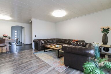 Immobilie zum Kauf als Kapitalanlage geeignet 319.000 € 6 Zimmer 148 m² 482,2 m² Grundstück Bungerhof - Bezirk 7 Delmenhorst 27753