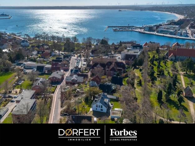 Einfamilienhaus zum Kauf 1.190.000 € 6 Zimmer 215,3 m² 1.414 m² Grundstück Eckernförde 24340