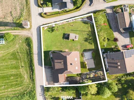 Immobilie in Glanegg - Mehrfamilienhaus zum Kauf - Glanegg - 599.000 € - 323 m², 1.854 m² Grundstück - Bild 2