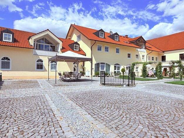 Maisonette zur Miete 770 € 2 Zimmer 73,2 m² 2. Geschoss frei ab sofort Alter Pfarrhof 1 Pleiskirchen 84568