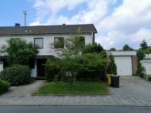 Doppelhaushälfte zur Miete 2.600 € 5 Zimmer 150 m² 411 m² Grundstück frei ab 01.08.2026 Rath Düsseldorf 40472