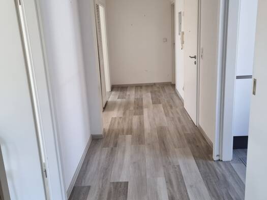 Wohnung zur Miete 900 € 3 Zimmer 89,2 m² Geschoss 1/2 frei ab 01.12.2026 Ansbach Ansbach 91522