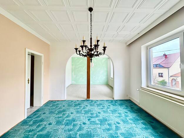 Doppelhaushälfte zum Kauf 215.000 € 9 Zimmer 184 m² 470 m² Grundstück Rötha 04571