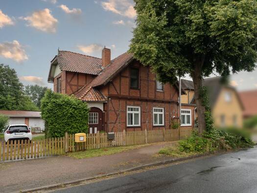 Einfamilienhaus zum Kauf 329.000 € 7 Zimmer 193 m² 3.367 m² Grundstück Steddorf Bienenbüttel 29553