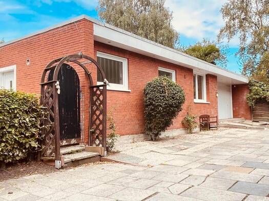 Bungalow zum Kauf 239.000 € 4 Zimmer 140 m² 659 m² Grundstück Barenburg Emden 26721