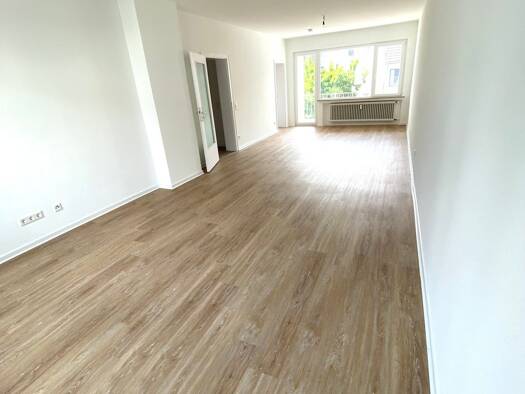 Wohnung zur Miete 820 € 3 Zimmer 92 m² Geschoss 2/4 frei ab 01.06.2026 Stadtmitte Krefeld 47798