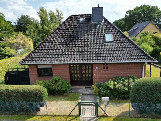 Einfamilienhaus zum Kauf 555.000 € 4 Zimmer 128,1 m² 570 m² Grundstück Glashütte Norderstedt 22851