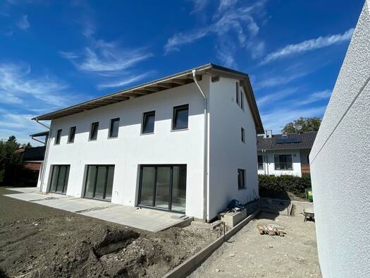 Reihenendhaus zum Kauf - Neubau provisionsfrei 719.500 € 4 Zimmer 101 m² 204 m² Grundstück Schwarzenbergstraße 4 Nicklheim Raubling 83064