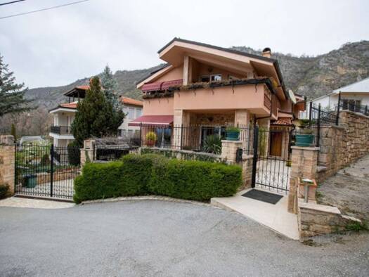 Einfamilienhaus zum Kauf 720.000 € 5 Zimmer 363 m² 785 m² Grundstück Ohrid 6000