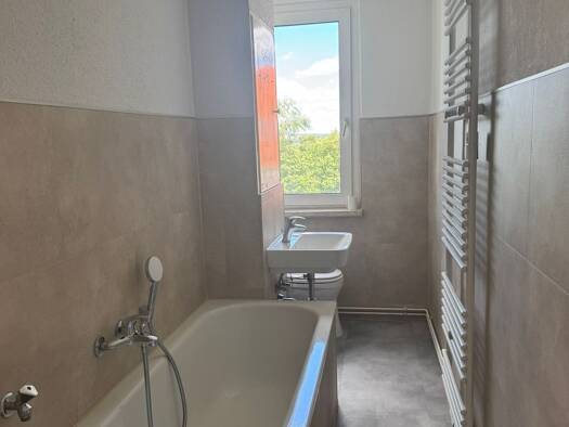 Wohnung zur Miete 280 € 2 Zimmer 46 m² 2. Geschoss frei ab sofort Friedensstraße 36 Netzschkau 08491