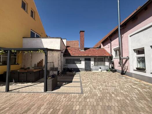 Einfamilienhaus zum Kauf 395.000 € 8 Zimmer 260 m² 910 m² Grundstück Lülsfeld Lülsfeld 97511