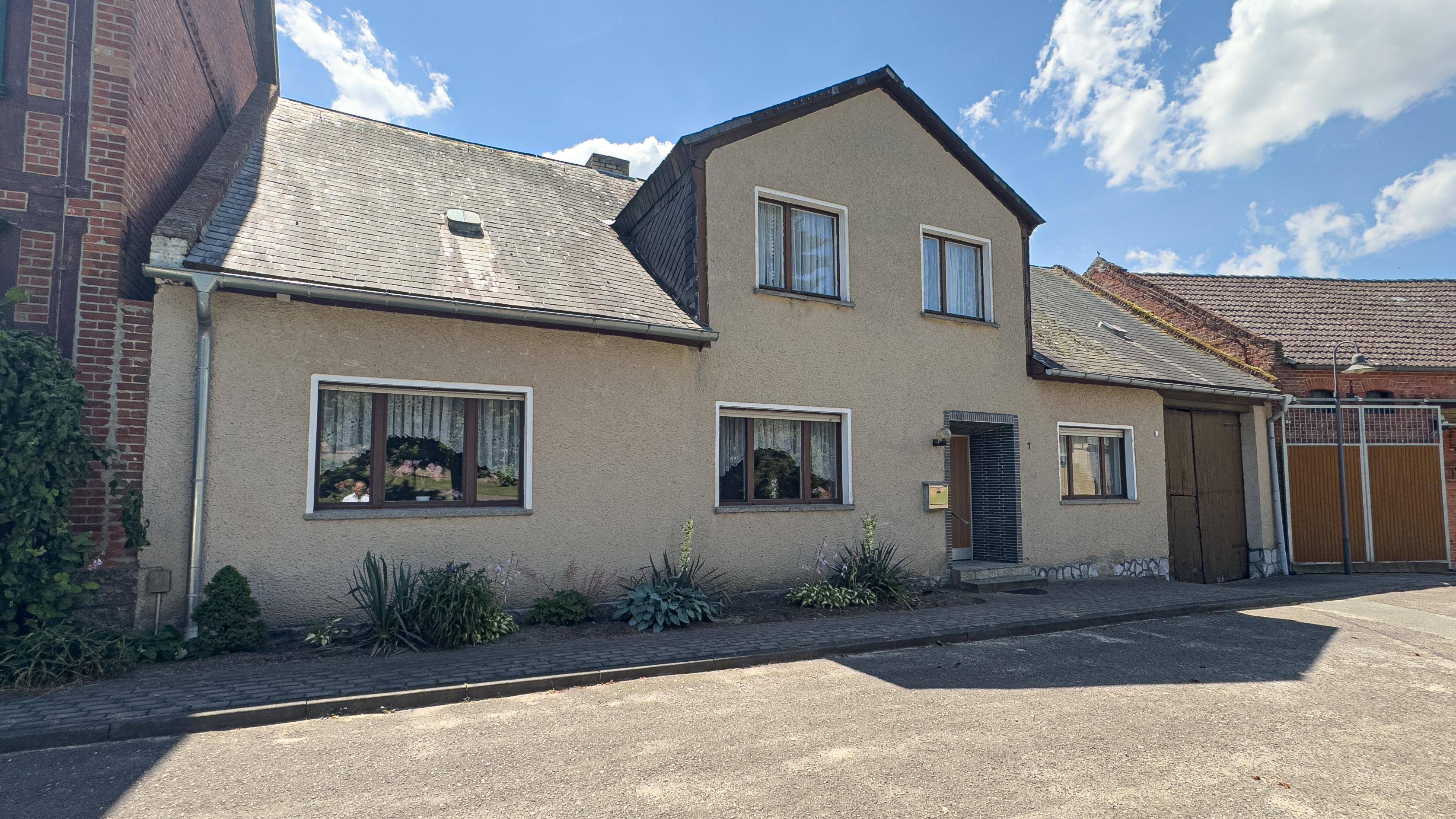 Einfamilienhaus zum Kauf provisionsfrei 82.000 € 6 Zimmer 155 m²<br/>Wohnfläche 2.027 m²<br/>Grundstück ab sofort<br/>Verfügbarkeit Dorfplatz 7 Kuhfelde Kuhfelde 29416