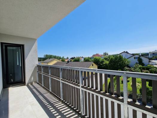 Wohnung zur Miete 830 € 3 Zimmer 96,5 m² Geschoss 1/3 frei ab sofort Schöllnach 94508