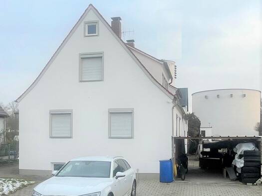 Mehrfamilienhaus zum Kauf 449.000 € 10 Zimmer 215 m² 606 m² Grundstück frei ab sofort Nördlingen Nördlingen 86720